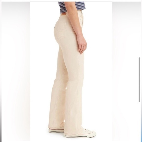 Levi's‎ Whitecap cream Ribcage super high rise Bootcut Corduroy Pants size 24x33 - Picture 2 of 6